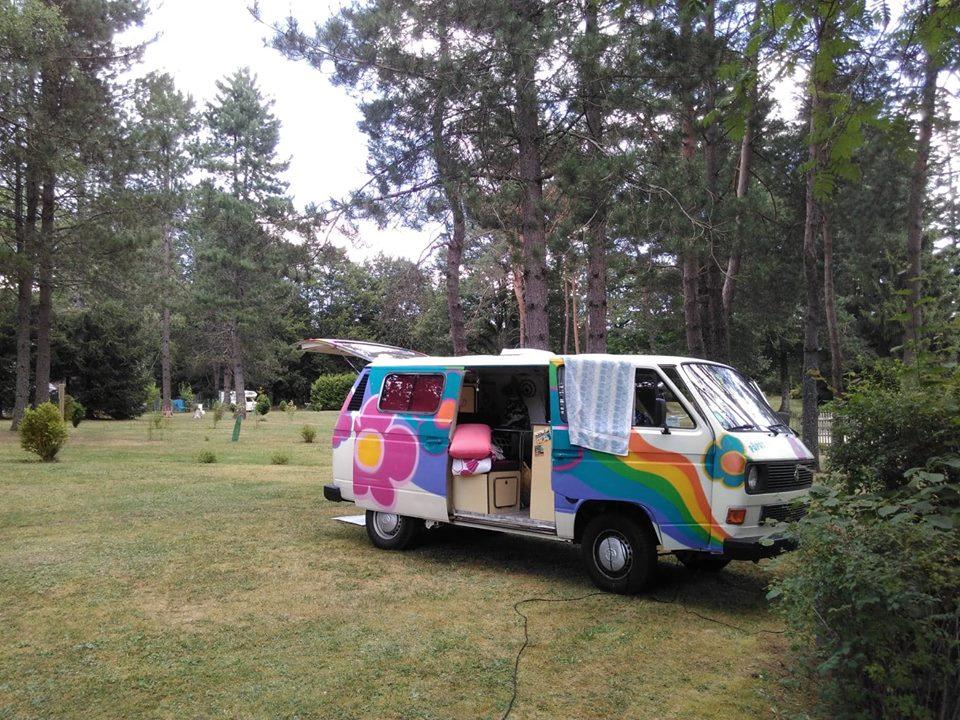 Emplacement nus camping-car, voiture-tente, voiture-caravane avec électricité - Aquitaine