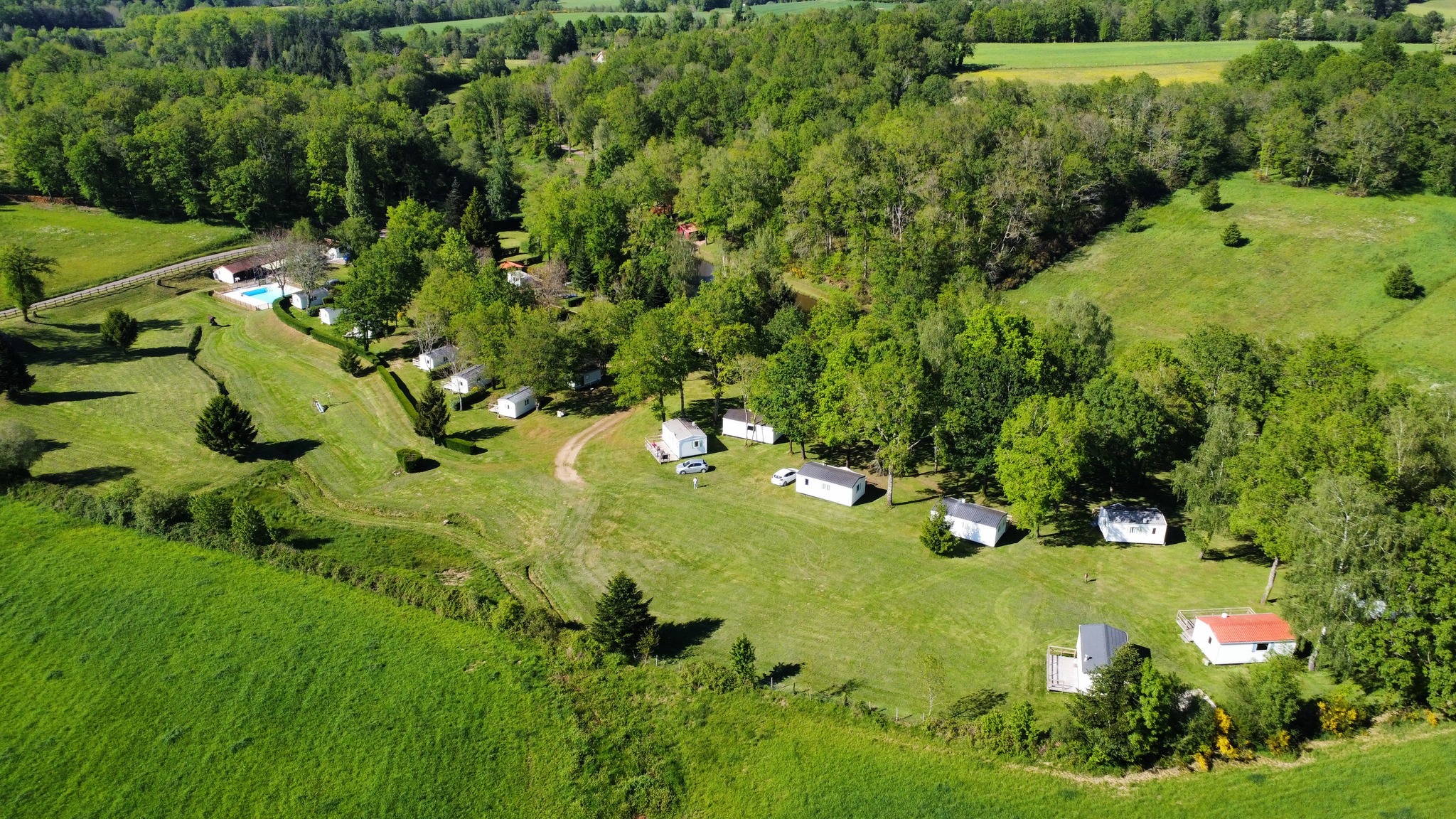 Emplacement au Camping La Ripole